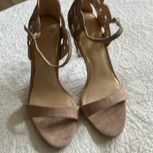 New without box or tags Jessica Simpson dress pumps